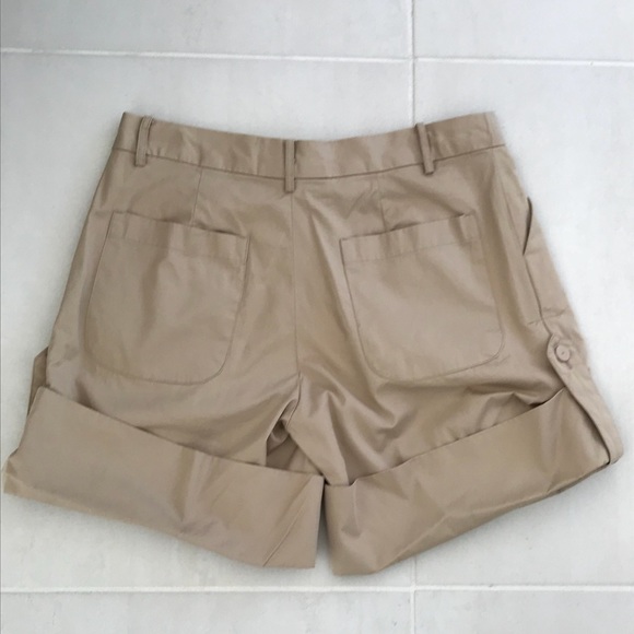 Band of Outsiders Beige Pleated Cuffed Shorts - Picture 7 of 8